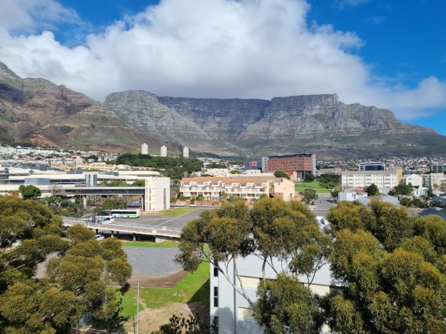 To Let 2 Bedroom Property for Rent in Zonnebloem Western Cape